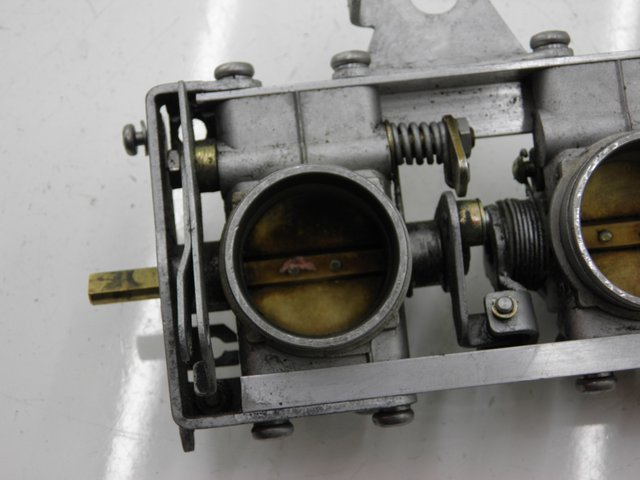 photo de WTRYSK BMW K 75 RT ABS 750 (1989 - 1997) - Zbliżenie techniczne