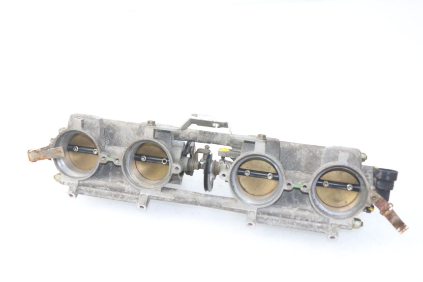 photo de WTRYSK MV AGUSTA BRUTALE R WALLY 910 (2008 - 2008) - Widok główny