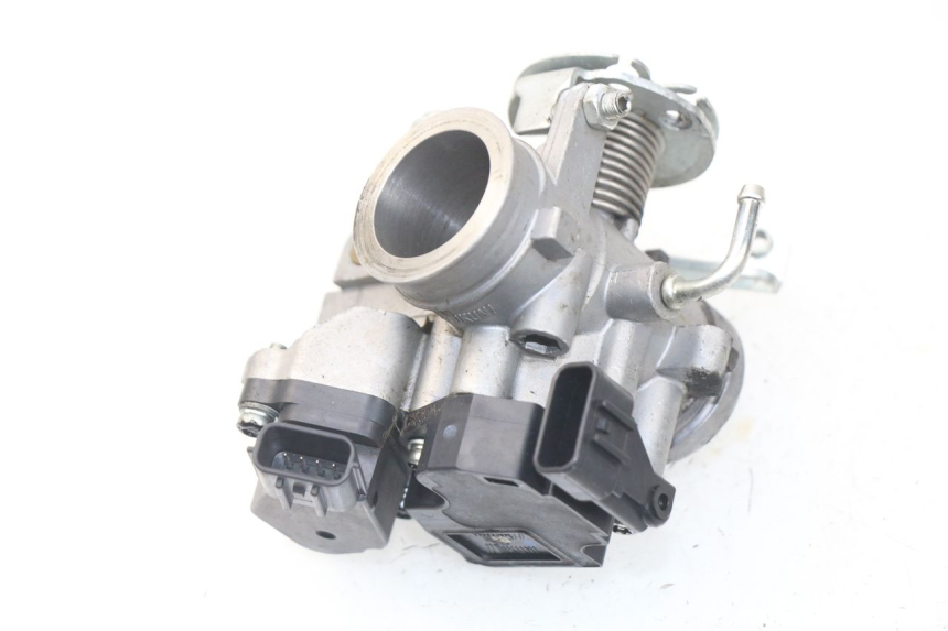 photo de WTRYSK YAMAHA BW'S BWS 125 (2010 - 2013) - Widok główny