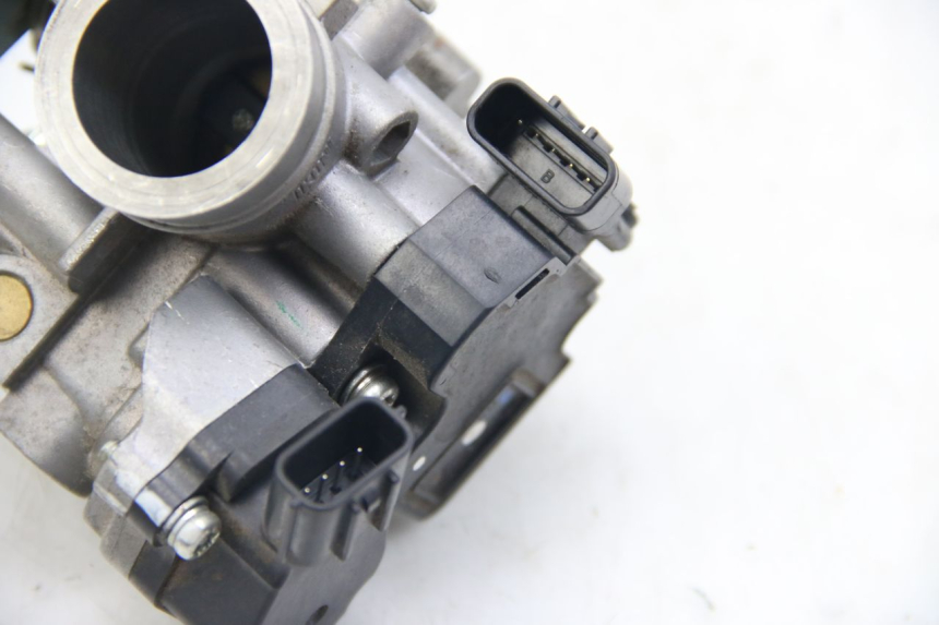 photo de WTRYSK YAMAHA BW'S BWS 125 (2010 - 2013) - Zbliżenie techniczne