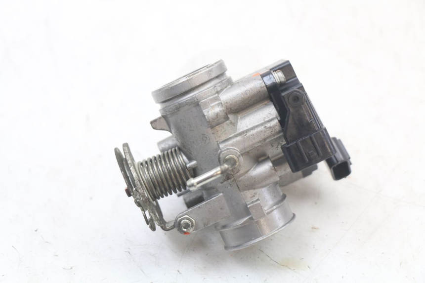 photo de WTRYSK YAMAHA BW'S BWS 125 (2010 - 2013) - Stan powierzchni