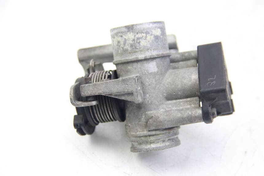 photo de WTRYSK BMW C1 125 (2000 - 2003) - Szczegół części