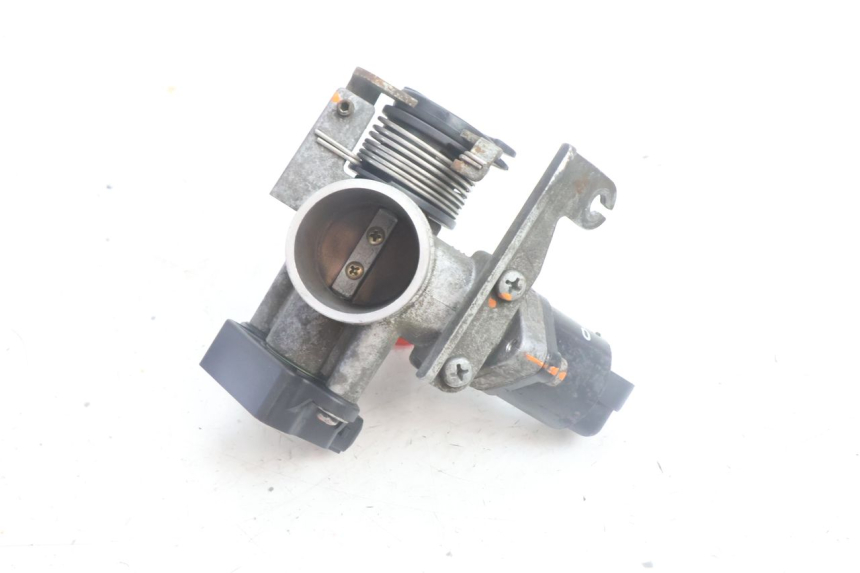 photo de WTRYSK BMW C1 125 (2000 - 2003) - Zoom stanu zużycia