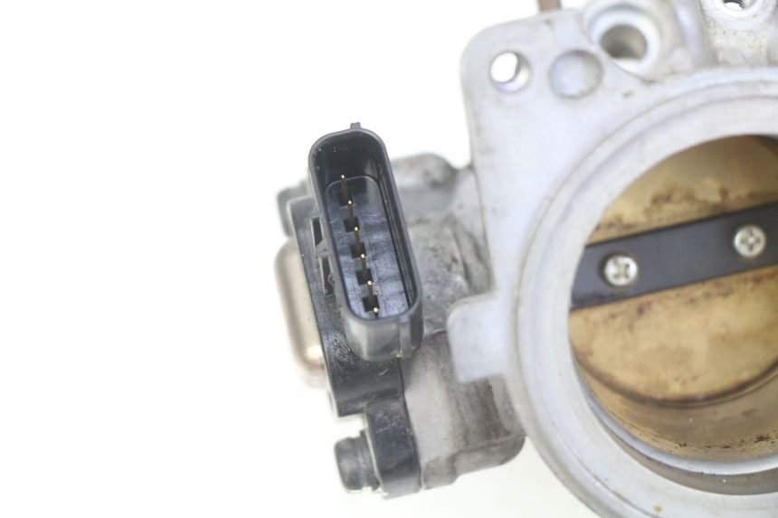 photo de WTRYSK HONDA CB R 1000 (2018 - 2023) - Stan powierzchni