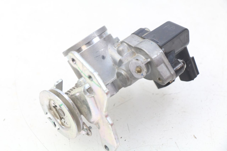 photo de WTRYSK HONDA CRF CR-F 125 (2020 - 2021) - Zoom stanu zużycia