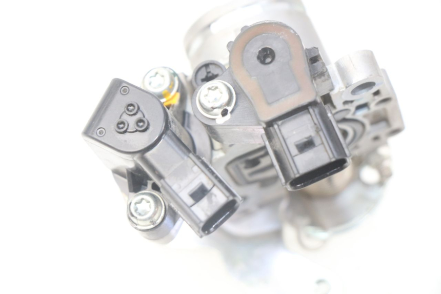 photo de WTRYSK HONDA CRF CR-F 125 (2020 - 2021) - Oznaczenia i referencje