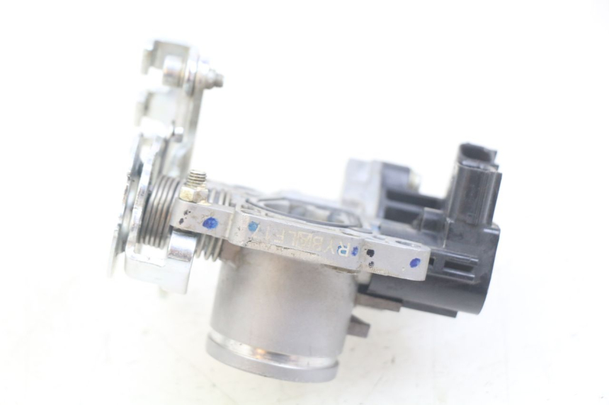 photo de WTRYSK HONDA CRF CR-F 125 (2022 - 2023) - Widok ogólny