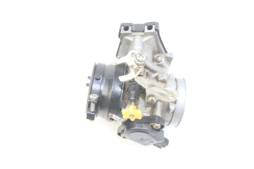 photo de WTRYSK HONDA CRF CR-F 450 (2009 - 2012) - Widok ogólny