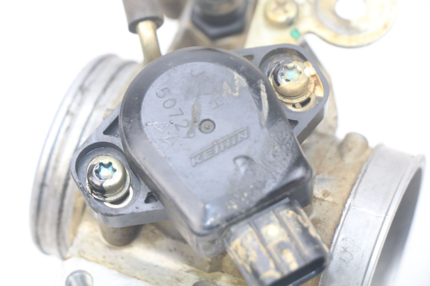 photo de WTRYSK HONDA CRF 250 (2016 - 2017) - Zoom stanu zużycia