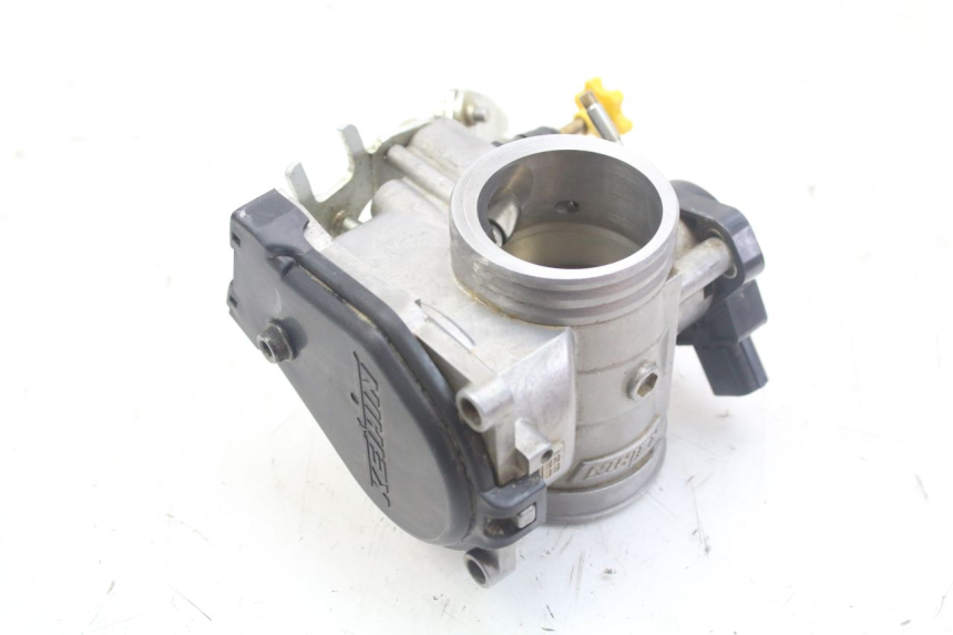 photo de WTRYSK HONDA CRF 250 (2010 - 2013) - Widok ogólny