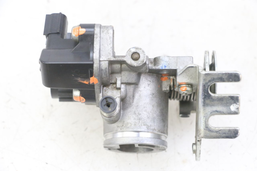 photo de WTRYSK HONDA CRF-F CRF F 110 (2019 - 2022) - Zbliżenie techniczne