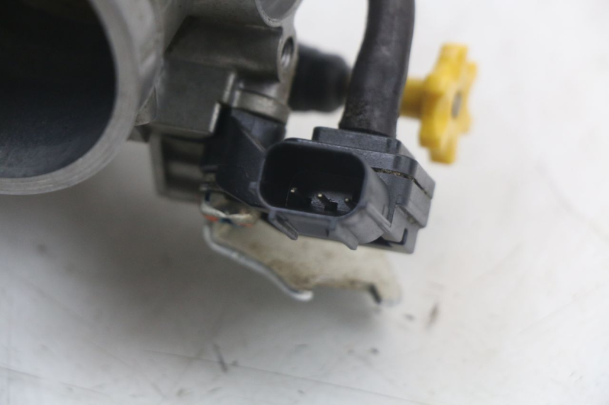 photo de WTRYSK HONDA CRF R 250 (2020 - 2021) - Część sprawdzona