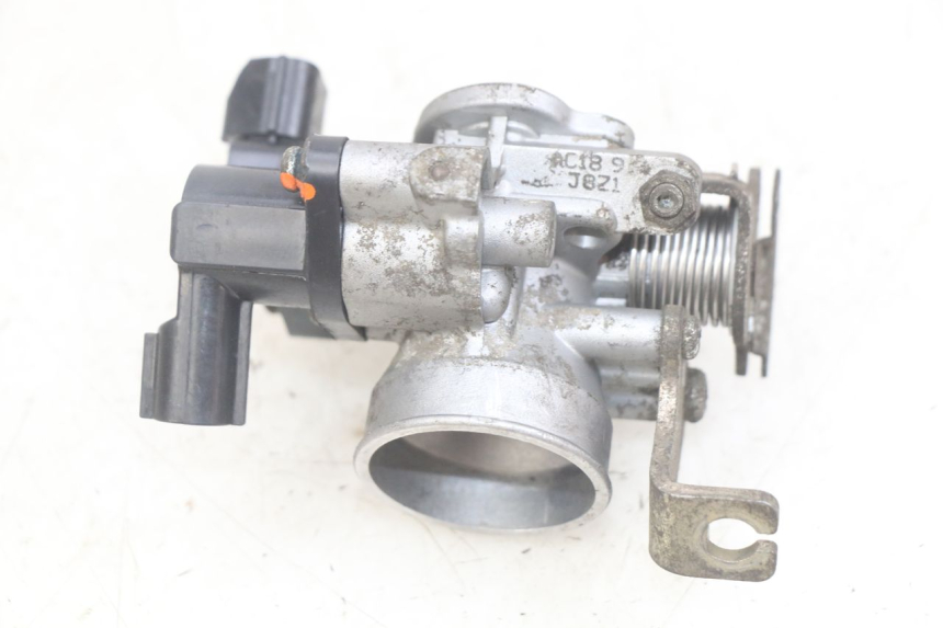 photo de WTRYSK PEUGEOT DJANGO 4T 50 (2014 - 2019) - Inny kąt widzenia