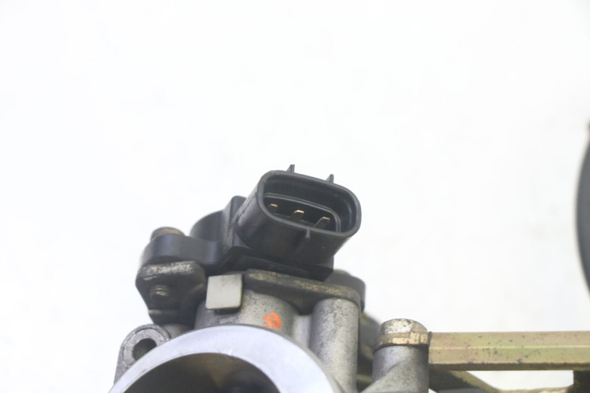 photo de WTRYSK SUZUKI DL V STROM 1000 (2002 - 2007) - Zoom stanu zużycia