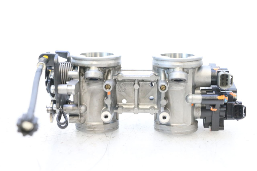 photo de WTRYSK KAWASAKI ER-6 ER6 F ABS 650 (2012 - 2016) - Szczegół części