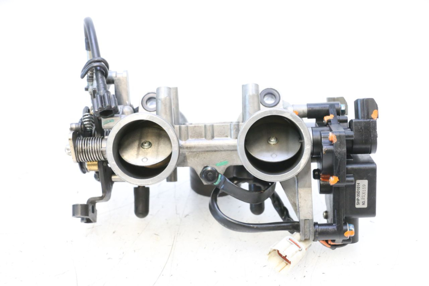 photo de WTRYSK KAWASAKI ER-6 ER6 F ABS 650 (2012 - 2016) - Punkty mocowania