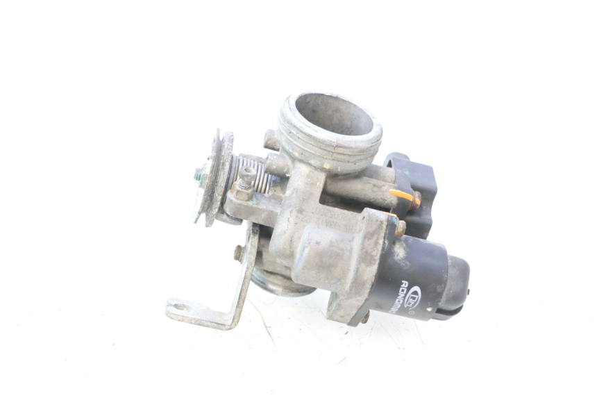 photo de WTRYSK JM MOTORS F45i 4T 50 (2020 - 2023) - Inny kąt widzenia