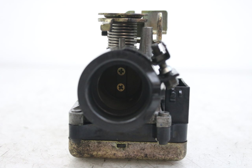 photo de WTRYSK HONDA FES S-WING SWING ABS 125 (2007 - 2015) - Widok ogólny