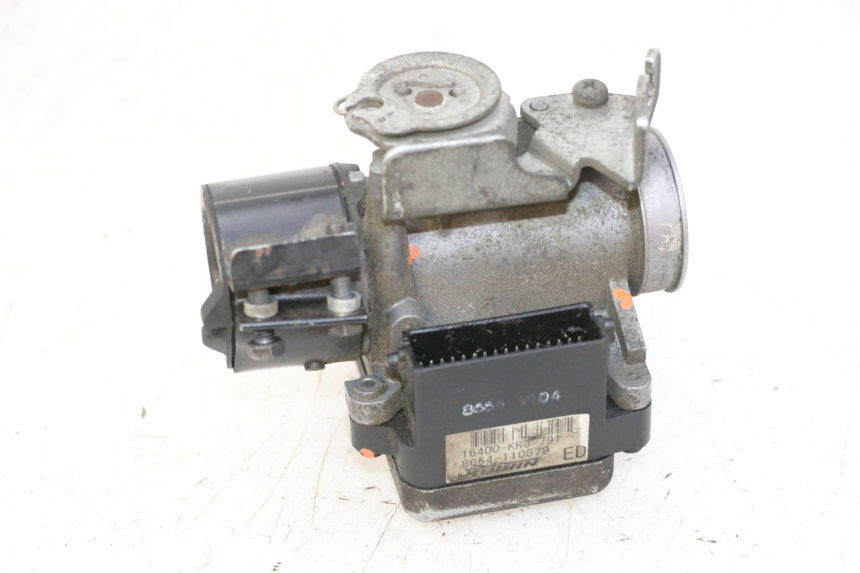 photo de WTRYSK HONDA FES S-WING SWING ABS 125 (2007 - 2015) - Widok główny