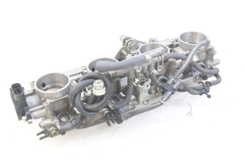 photo de WTRYSK YAMAHA FJR ABS 1300 (2006 - 2012) - Szczegół części