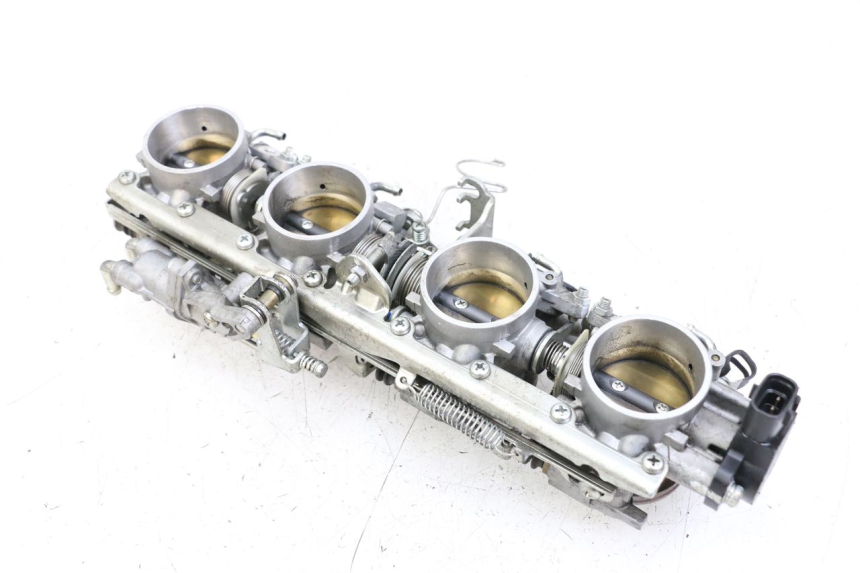 photo de WTRYSK YAMAHA FJR ABS 1300 (2006 - 2012) - Widok główny