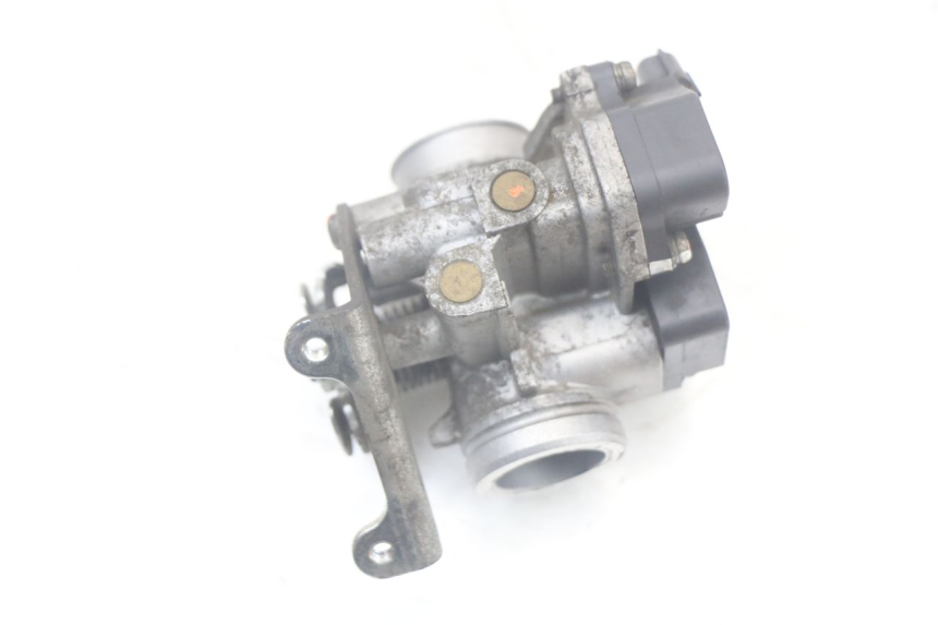 photo de WTRYSK MBK FLAME X 125 (2004 - 2007) - Zoom stanu zużycia