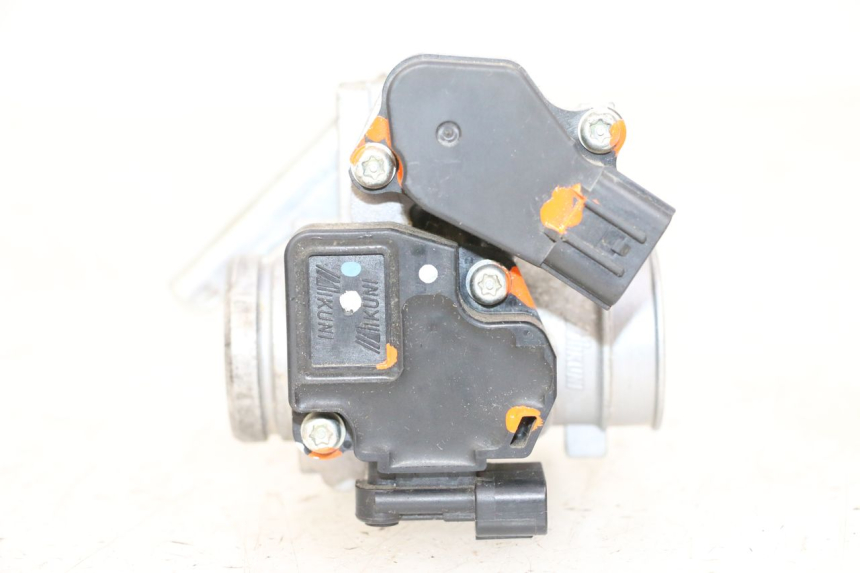 photo de WTRYSK MBK FLAME X 125 (2007 - 2016) - Stan powierzchni