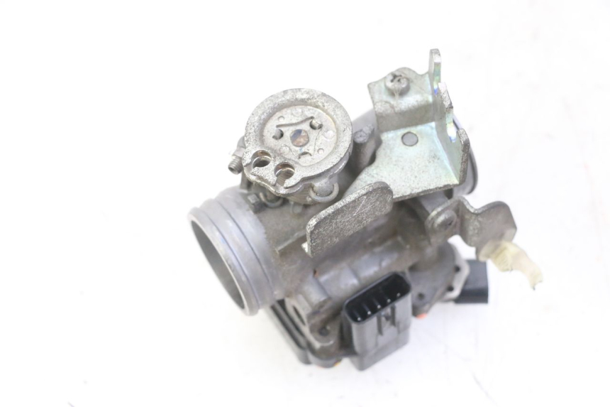 photo de WTRYSK HONDA FORZA ABS 300 (2013 - 2017) - Zoom stanu zużycia