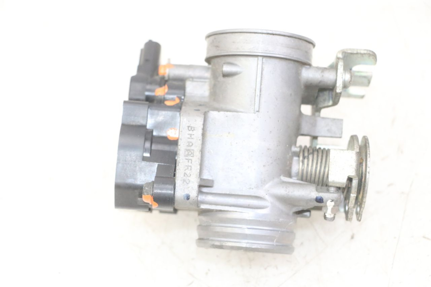 photo de WTRYSK HONDA FORZA ABS 300 (2013 - 2017) - Widok ogólny