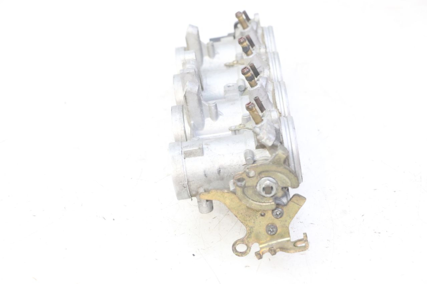 photo de WTRYSK YAMAHA FZ6 N FAZER 600 (2004 - 2006) - Widok produktu