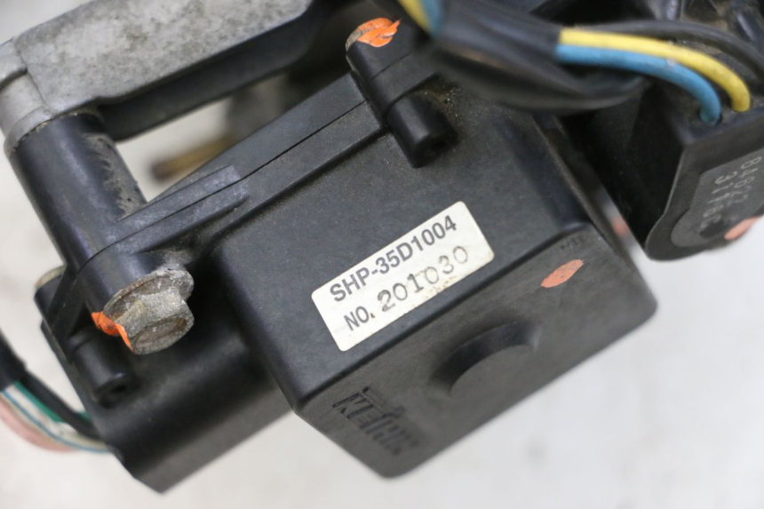 photo de WTRYSK SUZUKI GSXR GSX-R 1000 (2003 - 2004) - Inny kąt widzenia