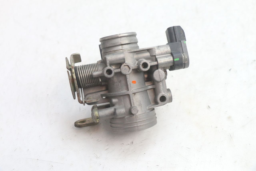 photo de WTRYSK SYM GTS EVO 125 (2009 - 2013) - Zoom stanu zużycia