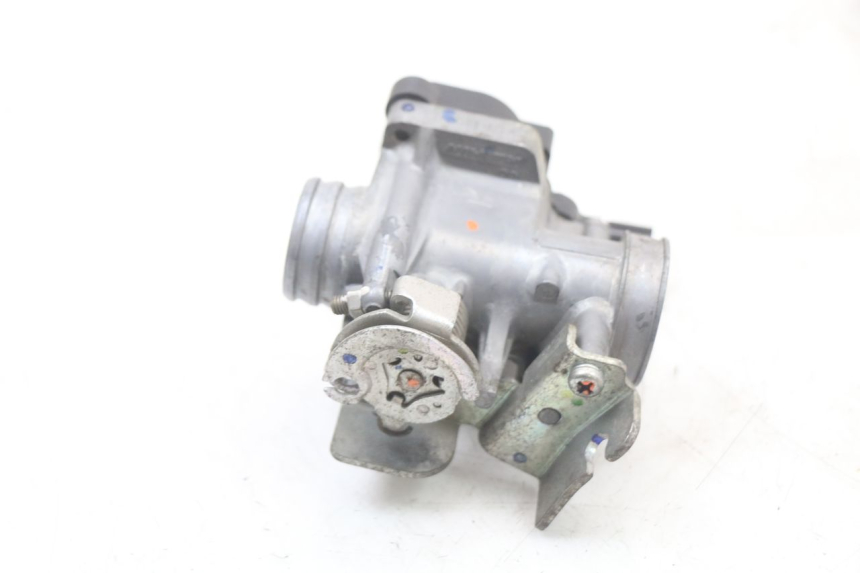 photo de WTRYSK HONDA PCX (JF28) 125 (2009 - 2011) - Zbliżenie techniczne