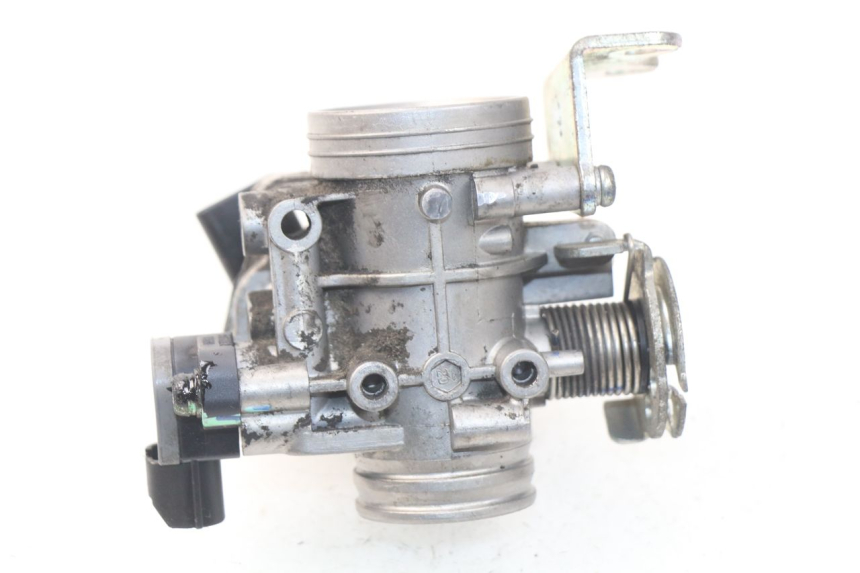 photo de WTRYSK SYM JOYMAX 250 (2013 - 2017) - Zbliżenie techniczne