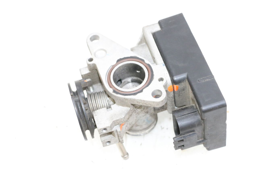 photo de WTRYSK PEUGEOT KISBEE 4T 50 (2018 - 2022) - Widok ogólny