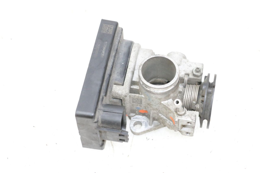 photo de WTRYSK PEUGEOT KISBEE 4T 50 (2018 - 2022) - Punkty mocowania