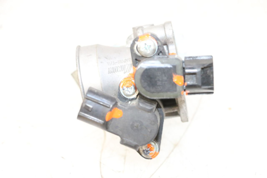 photo de WTRYSK PEUGEOT KISBEE 4T 50 (2018 - 2022) - Inny kąt widzenia