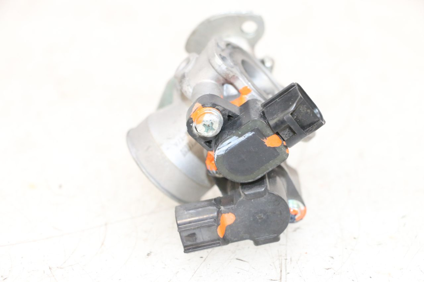 photo de WTRYSK PEUGEOT KISBEE 4T 50 (2018 - 2022) - Punkty mocowania