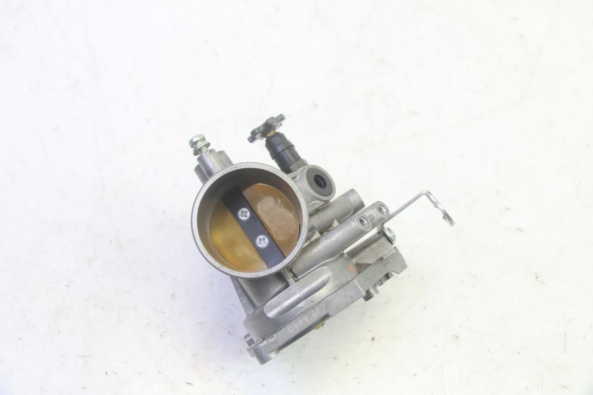 photo de WTRYSK KAWASAKI KXF KX-F 250 (2017 - 2019) - Inny kąt widzenia