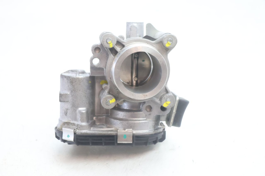 photo de WTRYSK PIAGGIO MP3 HPE 530 (2022 - 2026) - Zoom stanu zużycia