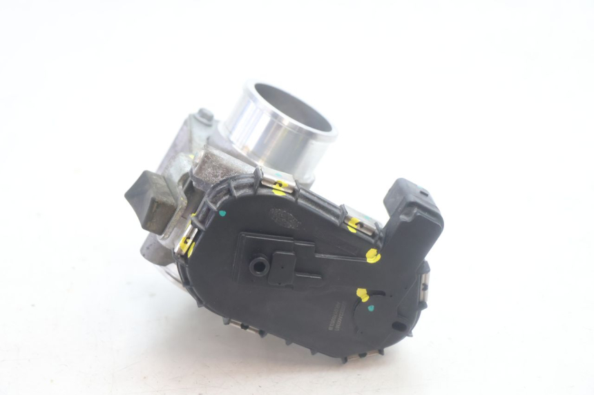 photo de WTRYSK PIAGGIO MP3 HPE 530 (2022 - 2026) - Punkty mocowania