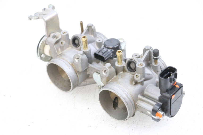 photo de WTRYSK YAMAHA MT-07 MT07 ABS 700 (2018 - 2020) - Widok główny