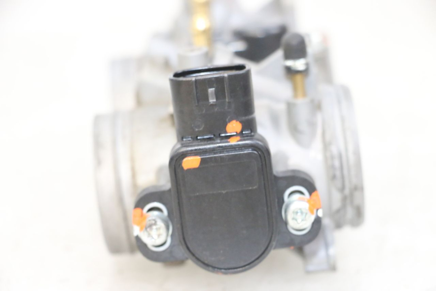 photo de WTRYSK YAMAHA MT-07 MT07 ABS 700 (2018 - 2020) - Zbliżenie techniczne