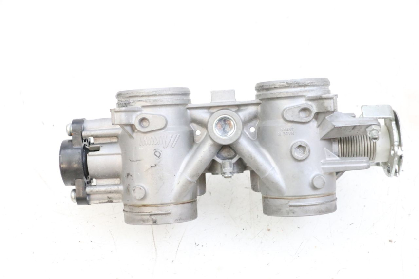 photo de WTRYSK YAMAHA MT-07 MT07 ABS 700 (2018 - 2020) - Stan powierzchni