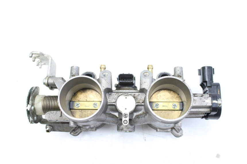 photo de WTRYSK YAMAHA MT-07 MT07 700 (2018 - 2020) - Widok główny