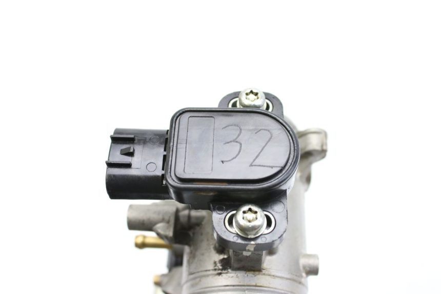 photo de WTRYSK YAMAHA MT-07 MT07 700 (2018 - 2020) - Zbliżenie techniczne