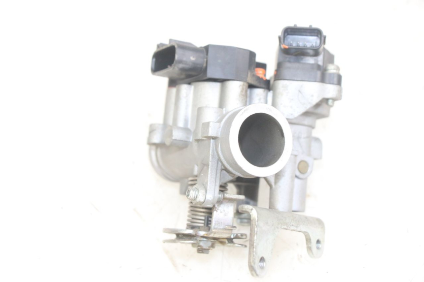 photo de WTRYSK YAMAHA NEOS NEO'S 4T 50 (2008 - 2016) - Zbliżenie techniczne