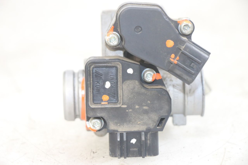 photo de WTRYSK YAMAHA NEOS NEO'S 4T 50 (2008 - 2016) - Punkty mocowania