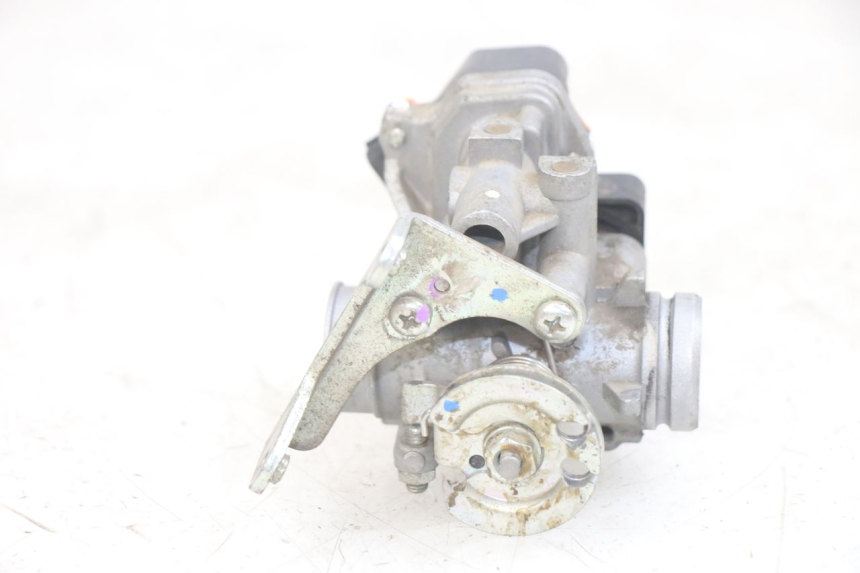 photo de WTRYSK YAMAHA NEOS NEO'S 4T 50 (2008 - 2016) - Stan powierzchni