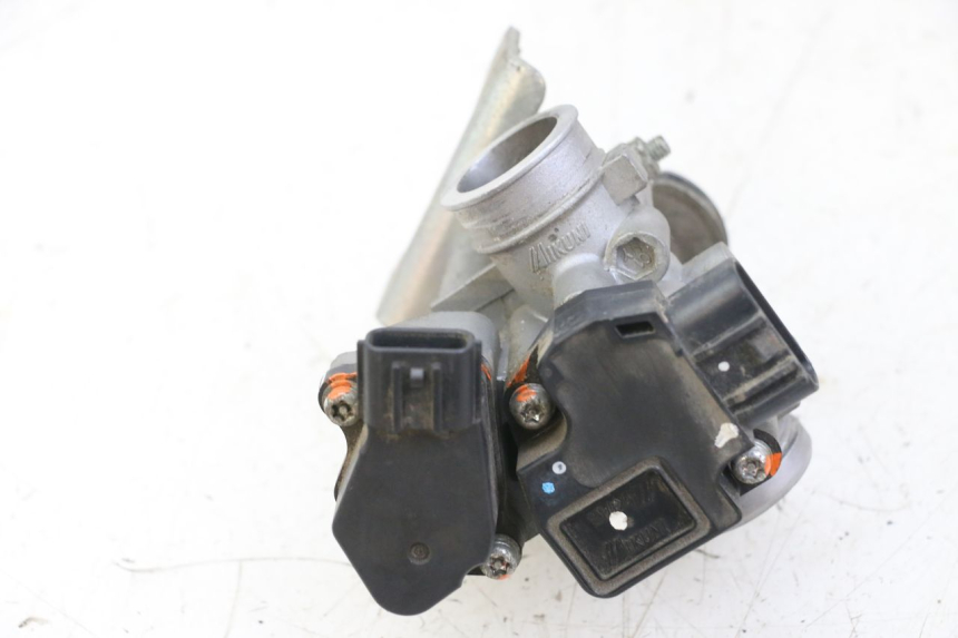 photo de WTRYSK YAMAHA NEOS NEO'S 4T 50 (2008 - 2016) - Inny kąt widzenia